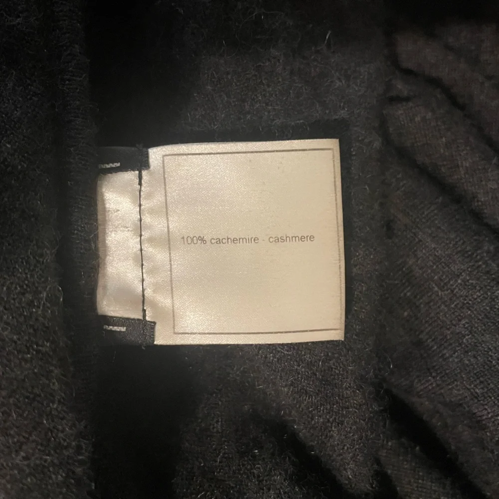 CHANEL CASHMERE cardigan / sleeveless long vest vintage‎